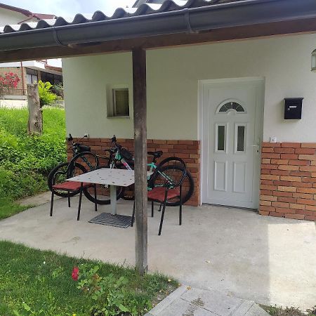 Lenilenii Bungalow Яйце Екстериор снимка